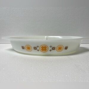 Pyrex Vintage Town and Country Quilt Pattern Divided Dish